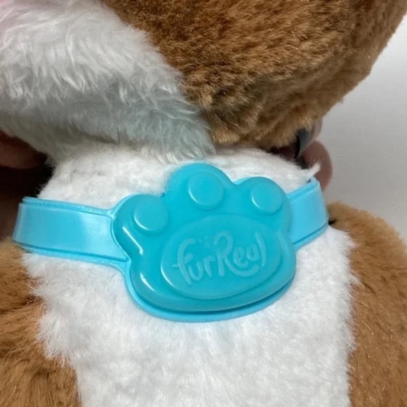 FurReal Friends Chatty Charlie The Barkin’ Beagle Interactive Dog Pet Toy - Picture 9 of 10